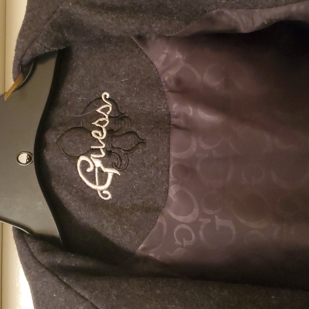 Stylish wool coat from Guess barley used in mint condition
